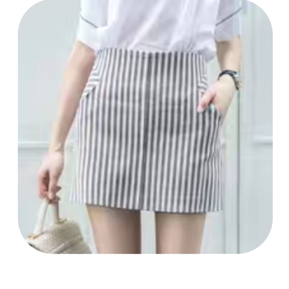 Used black and white skort